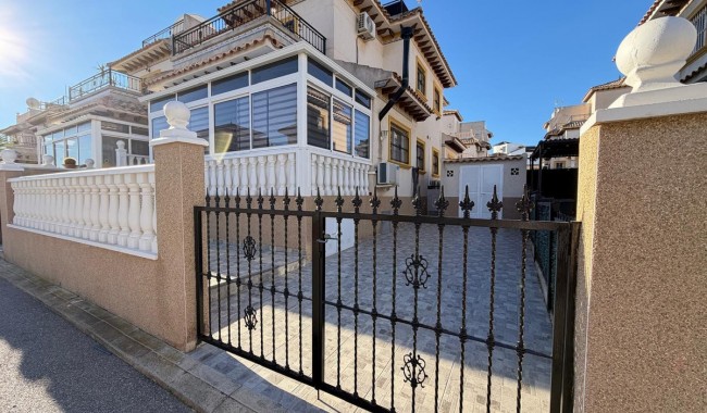 Villa - Begagnad - Orihuela - Orihuela costa