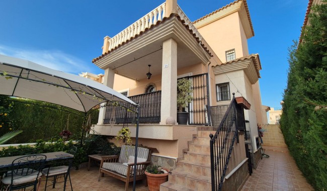 Villa - Begagnad - Orihuela - Orihuela costa