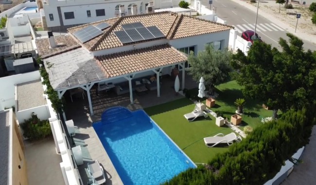Villa - Begagnad - San Fulgencio - El Oasis