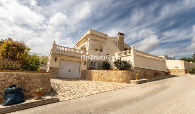 Villa - Begagnad - Teulada - Moraira