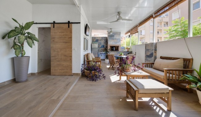 Villa - Begagnad - Torrevieja - Centro