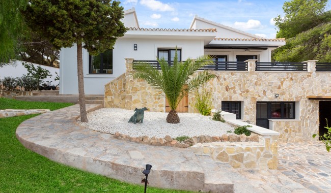 Villa - Begagnad - Torrevieja - CH-7137