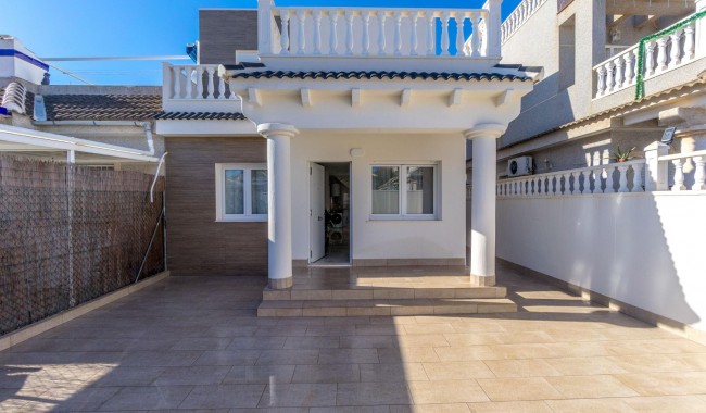 Villa - Begagnad - Torrevieja - El Chaparral