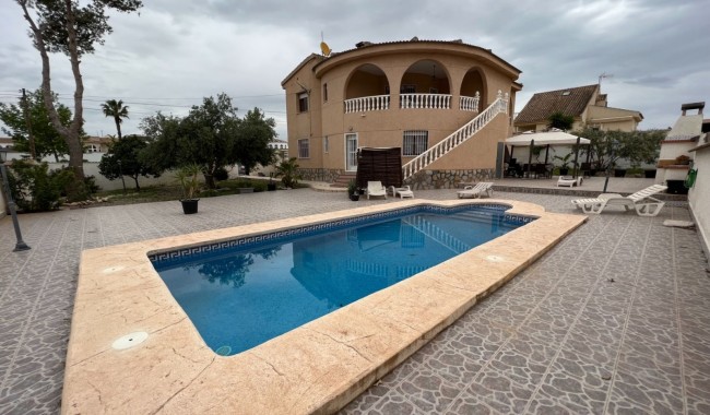 Villa - Brukt - Ciudad Quesada/Rojales - CV-505