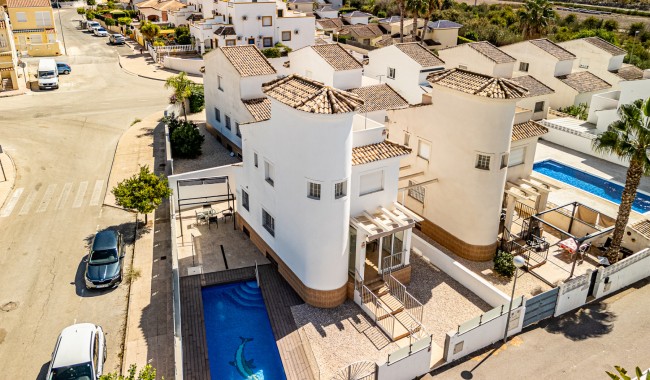 Villa - Brukt - La Marina - La Marina