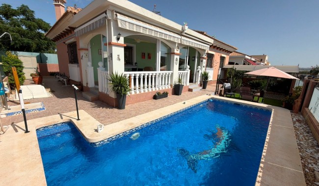 Villa - Brukt - Los Montesinos - La Herrada
