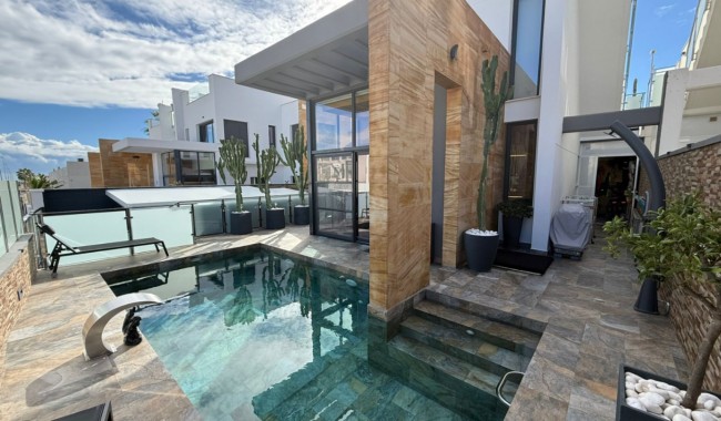 Villa - Brukt - Orihuela - Cabo Roig