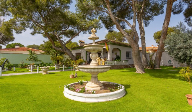 Villa - Brukt - Orihuela - Campoamor