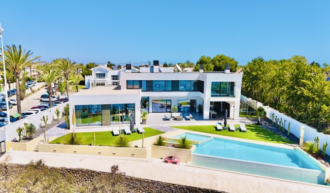 Villa - Brukt - Orihuela Costa - Cabo Roig