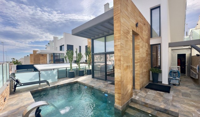 Villa - Brukt - Orihuela Costa - Cabo Roig