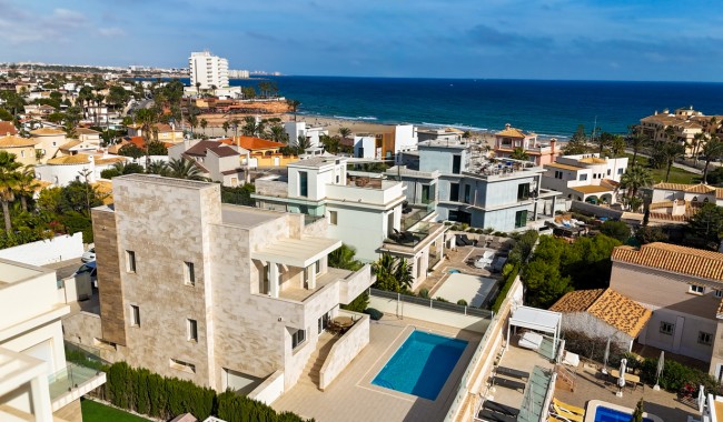 Villa - Brukt - Orihuela Costa - La Zenia