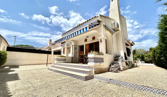 Villa - Brukt - Orihuela Costa - La Zenia