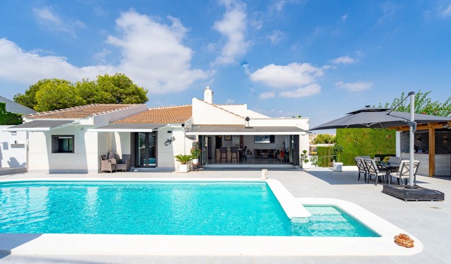 Villa - Brukt - Orihuela Costa - Villamartin