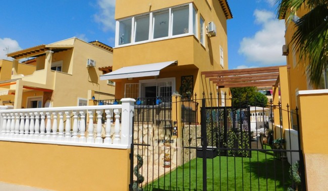 Villa - Brukt - Orihuela - Villamartín