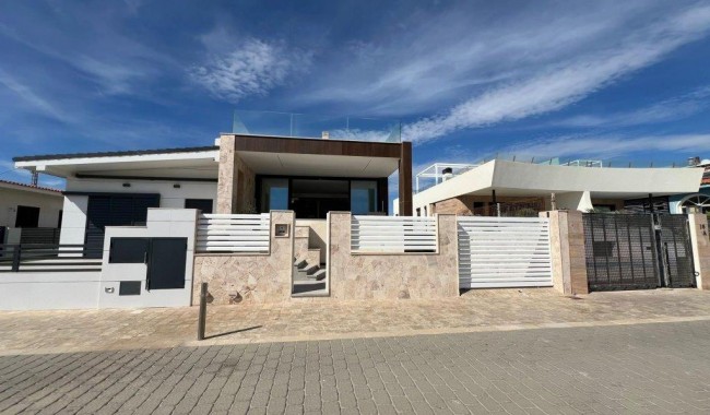 Villa - Brukt - Torrevieja - CD-5164