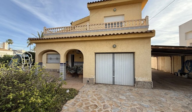 Villa - Brukt - Torrevieja - Centro