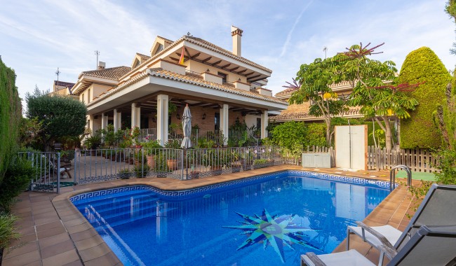 Villa - Brukt - Torrevieja - EL-9221