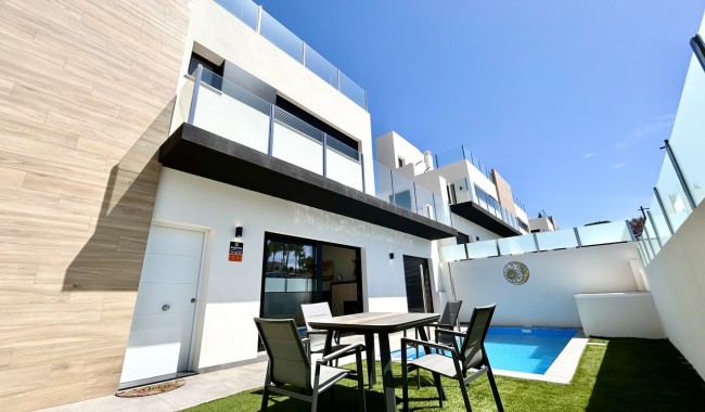 Villa - Brukt - Villamartín - Villamartín