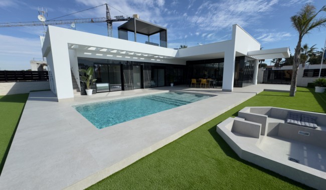 Villa - Nueva construcción  - Algorfa - MR-2248