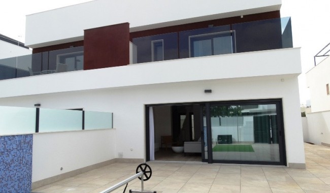 Villa - Nueva construcción  - Pilar de La Horadada - RNB-3152