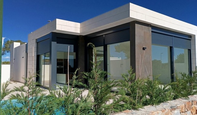 Villa - Nueva construcción  - Pilar de La Horadada - Roda Golf