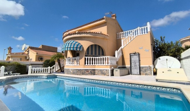 Villa - Resale - Ciudad Quesada/Rojales - cc-FR08