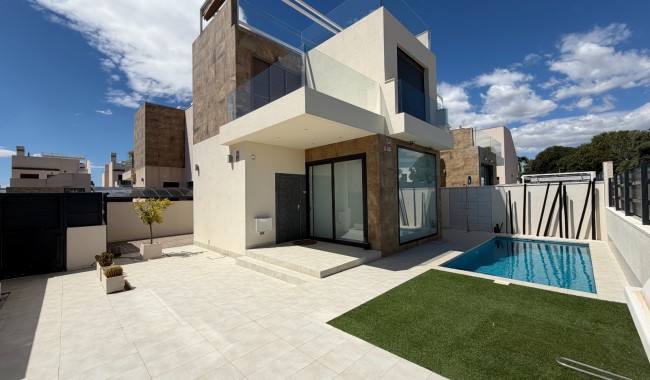 Villa - Resale - Ciudad Quesada/Rojales - La Laguna