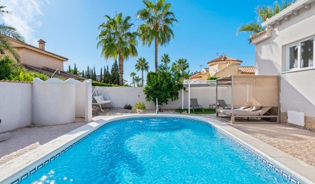 Villa - Resale - Ciudad Quesada/Rojales - LE-4768