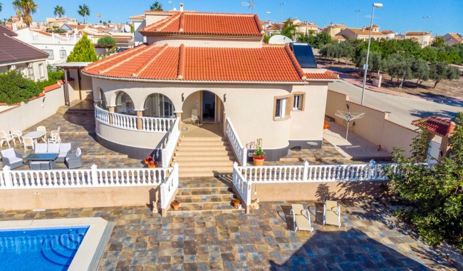 Villa - Resale - Ciudad Quesada/Rojales - LE-5174