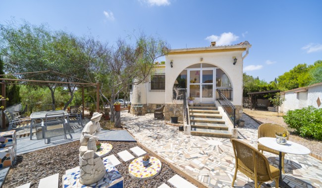 Villa - Resale - Ciudad Quesada/Rojales - LE-5567