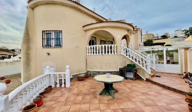 Villa - Resale - Ciudad Quesada/Rojales - MR-1555