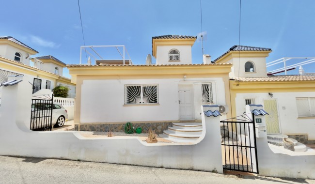 Villa - Resale - Ciudad Quesada/Rojales - MR-2807