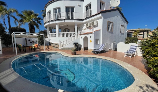 Villa - Resale - Ciudad Quesada/Rojales - MR-3518