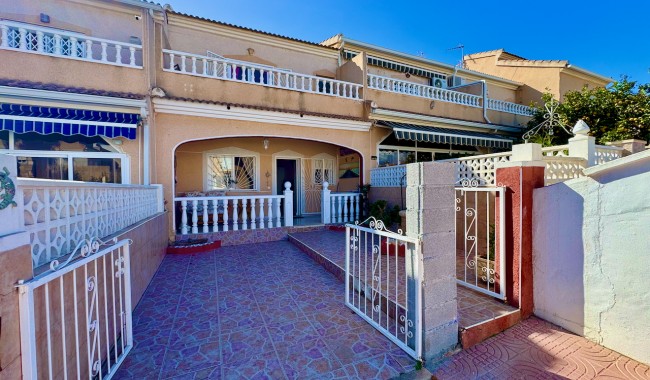 Villa - Resale - Ciudad Quesada/Rojales - MR-4394
