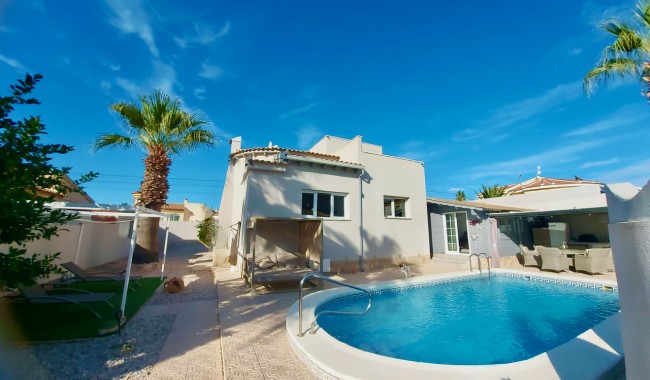 Villa - Resale - Ciudad Quesada/Rojales - MR-4426