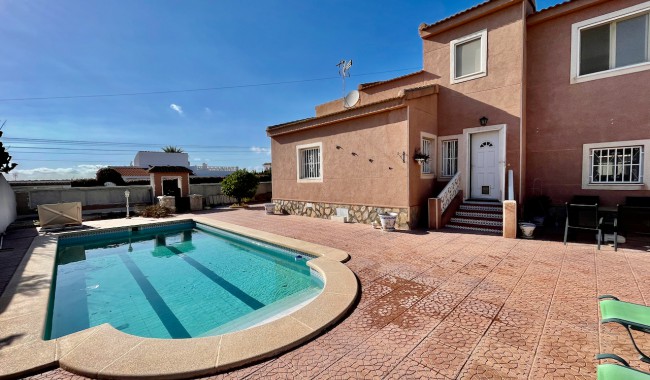 Villa - Resale - Ciudad Quesada/Rojales - MR-6078