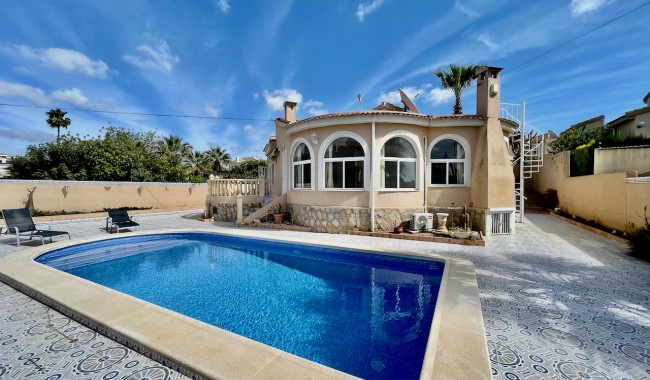 Villa - Resale - Ciudad Quesada/Rojales - MR-7576