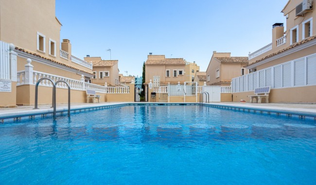 Villa - Resale - Guardamar - Guardamar del Segura Centro