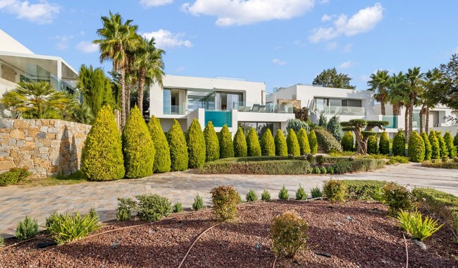 Villa - Resale - Las Colinas Golf and Country Club - Las Colinas Golf and Country Club