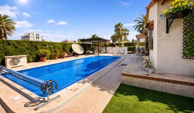 Villa - Resale - Orihuela - Cabo Roig