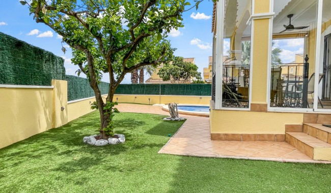 Villa - Resale - Orihuela Costa - Los Dolses