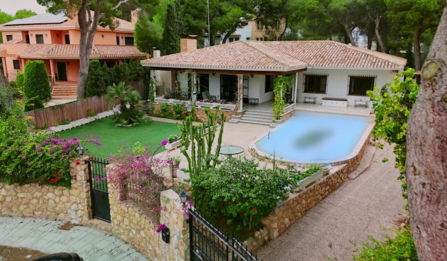 Villa - Resale - Orihuela Costa - WT-3332