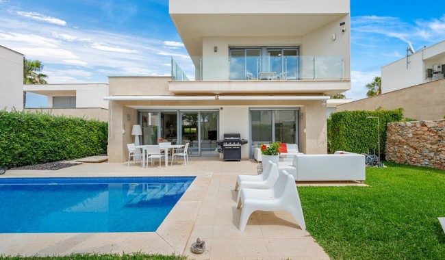 Villa - Resale - Orihuela - Orihuela costa