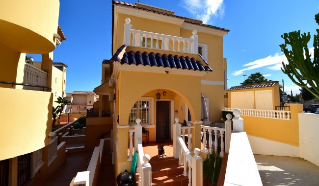 Villa - Resale - Orihuela - Villamartín