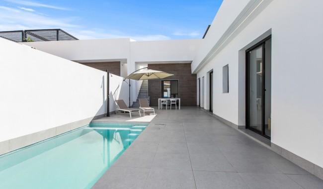 Villa - Resale - Roldan - Lo Ferro