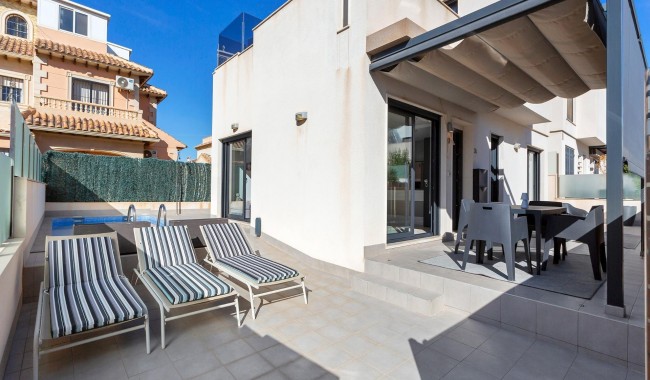 Villa - Resale - Torrevieja - Aguas Nuevas