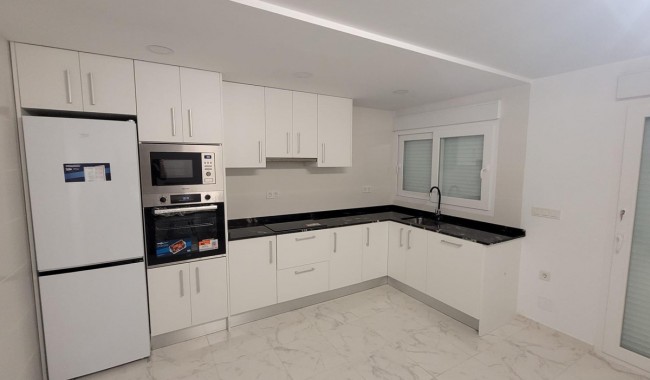 Villa - Resale - Torrevieja - Centro