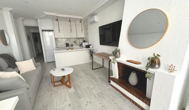 Villa - Resale - Torrevieja - Centro