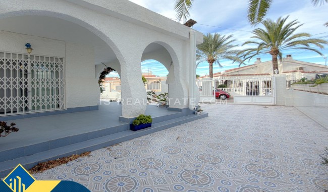 Villa - Resale - Torrevieja - Los Angeles