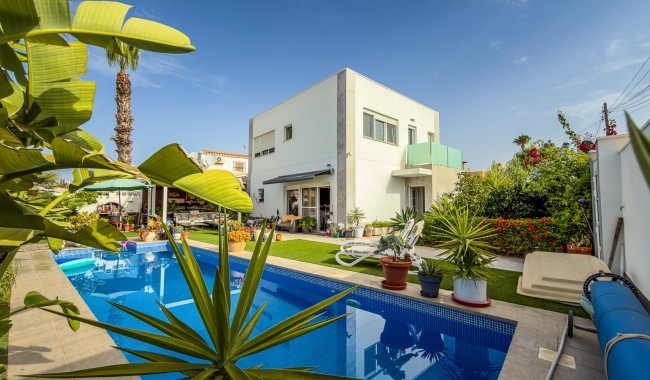 Villa - Resale - Torrevieja - Torreta - Florida